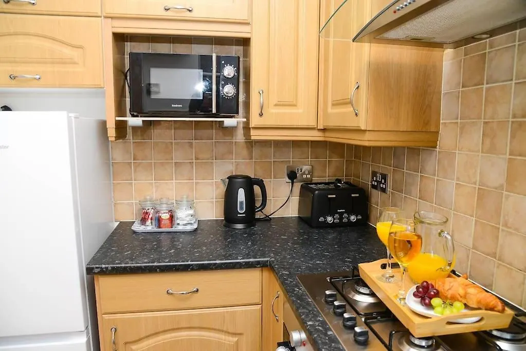 Delightful 2 Bed Town Centre House, Sleeps 4 Apartment Barnsley United Kingdom