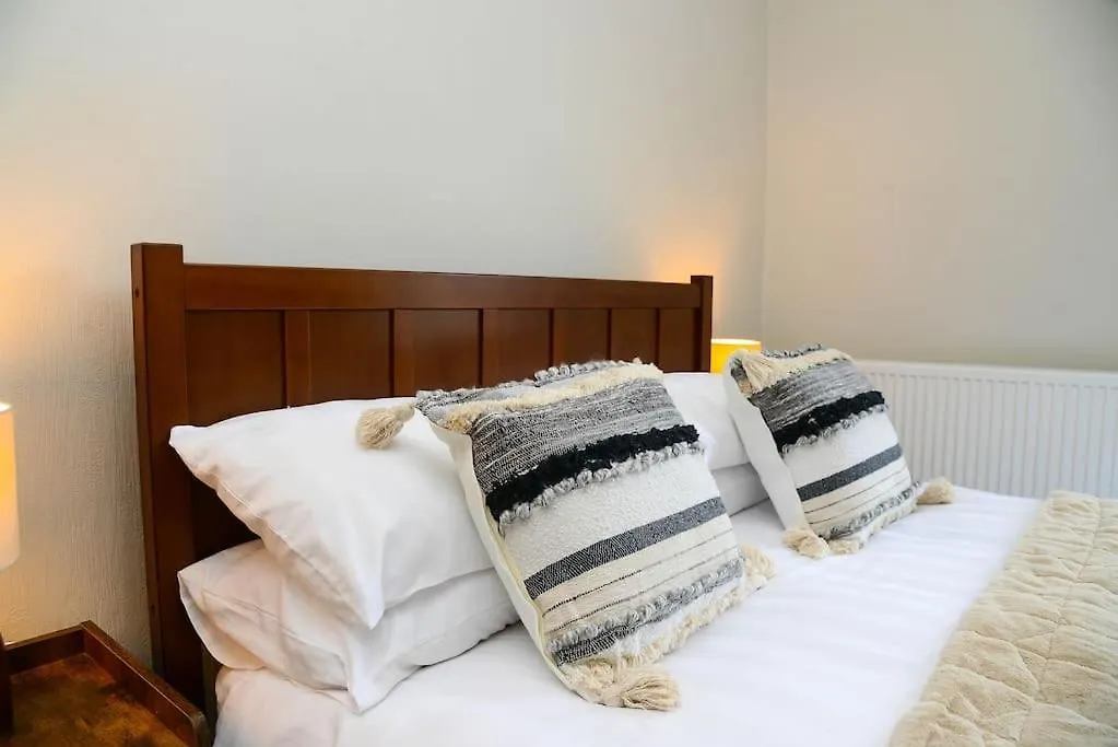 Delightful 2 Bed Town Centre House, Sleeps 4 Apartment Barnsley 0*,  United Kingdom